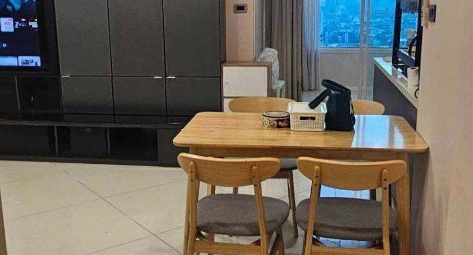 For sale 2 bedrooms condo in Sathon, Bangkok