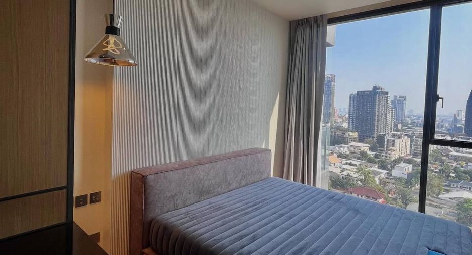 For sale 1 bed condo in Khlong Toei, Bangkok