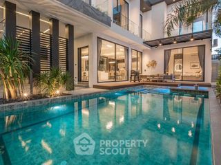 Casa en venta de 5 habitaciones en Bang Lamung, Chonburi