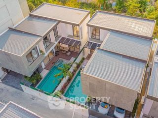 Casa en venta de 5 habitaciones en Bang Lamung, Chonburi