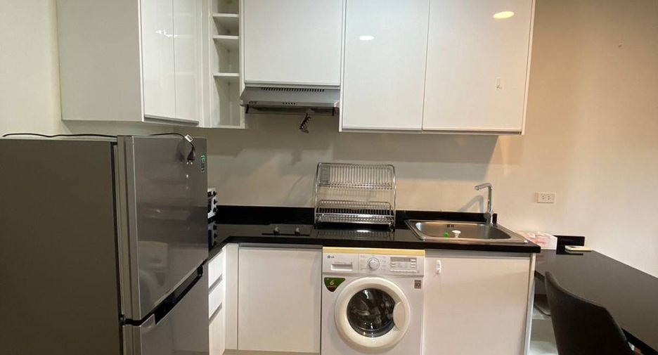 For sale 2 bedrooms condo in Khlong Toei, Bangkok