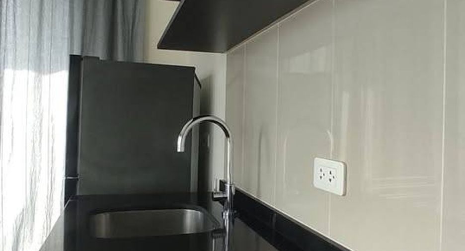 For sale 1 bed condo in Watthana, Bangkok