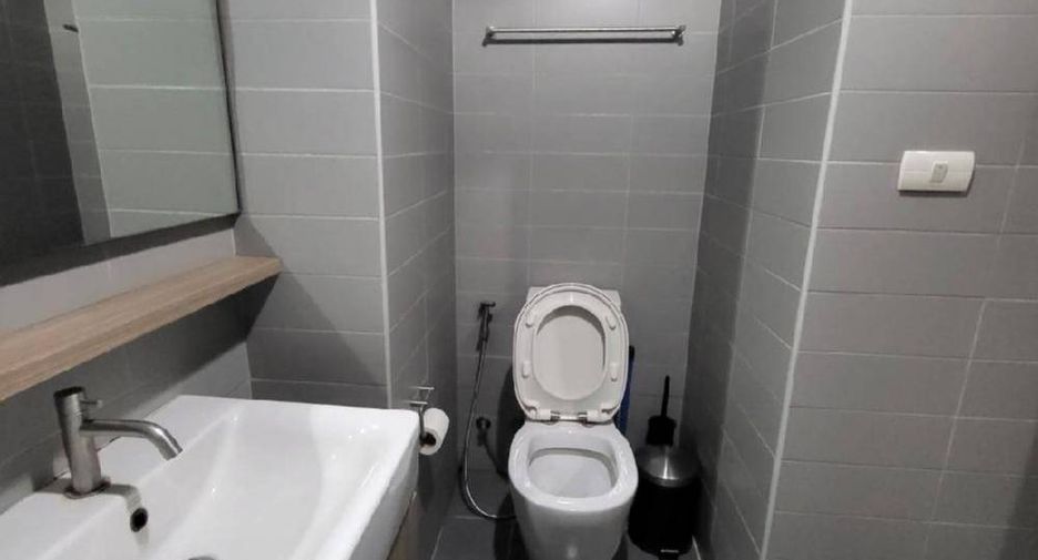 For sale 1 bed condo in Huai Khwang, Bangkok