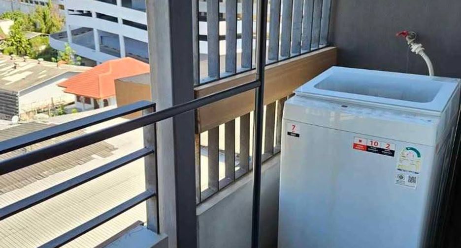 For sale 1 bed condo in Huai Khwang, Bangkok