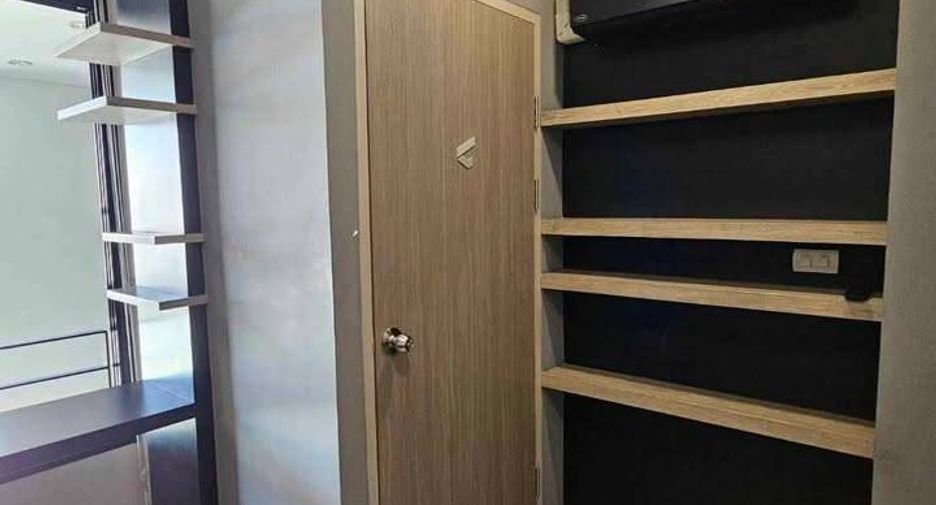 For sale 1 bed condo in Huai Khwang, Bangkok