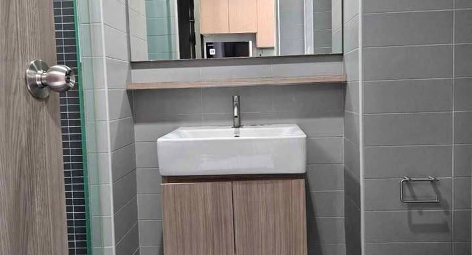 For sale 1 bed condo in Huai Khwang, Bangkok