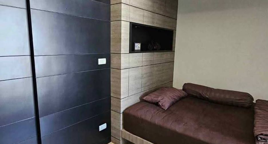 For sale 1 bed condo in Huai Khwang, Bangkok