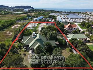 For sale 3 bedrooms house in Mueang Chon Buri, Chonburi