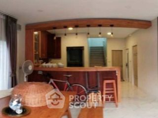 For sale 4 ベッドルーム house in Saphan Sung, Bangkok