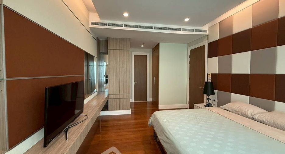 For rent and for sale 1 bed condo in Khlong Toei, Bangkok