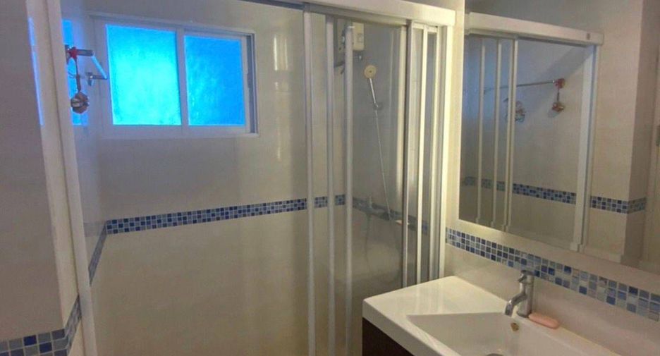 For sale 1 bed condo in Huai Khwang, Bangkok