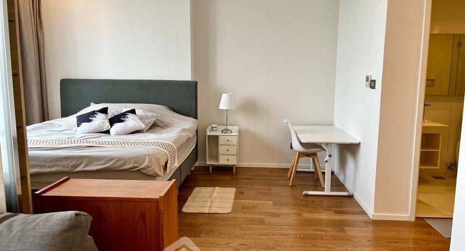 For rent and for sale 1 bed condo in Sathon, Bangkok