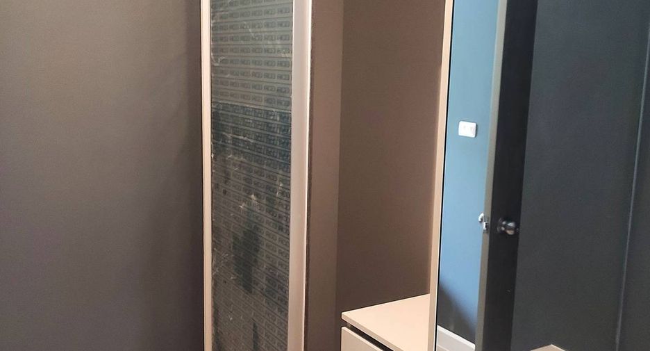 For sale 2 bedrooms condo in Huai Khwang, Bangkok