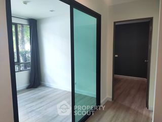 For sale 2 bedrooms condo in Huai Khwang, Bangkok