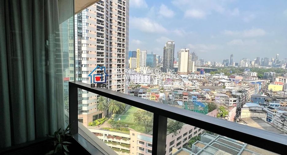 For sale 2 bedrooms condo in Khlong Toei, Bangkok