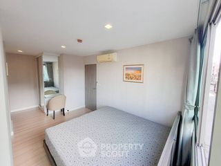 For sale 2 bedrooms condo in Huai Khwang, Bangkok