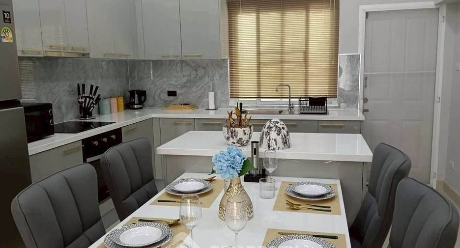 For sale 3 bedrooms house in Huay Yai, Pattaya