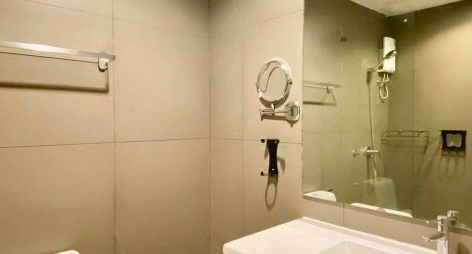 For sale 1 bed condo in Watthana, Bangkok