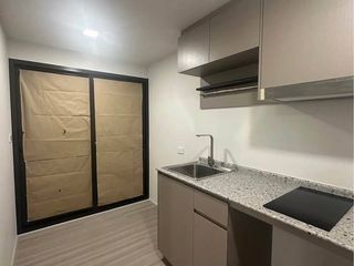 出售 1 卧室 公寓 在 Thon Buri, 曼谷