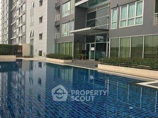 For sale 1 bed condo in Huai Khwang, Bangkok