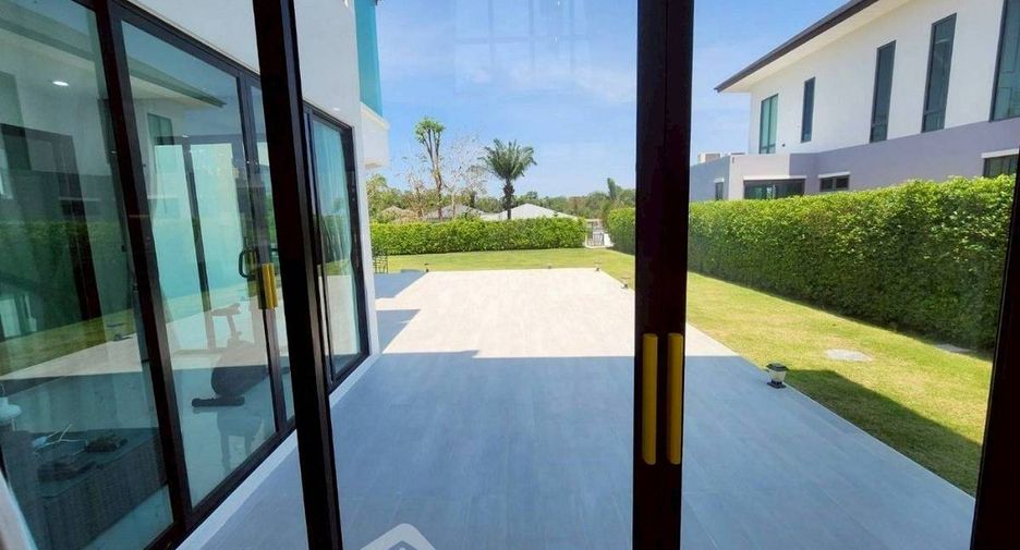 For sale 4 ベッドルーム house in East Pattaya, Pattaya