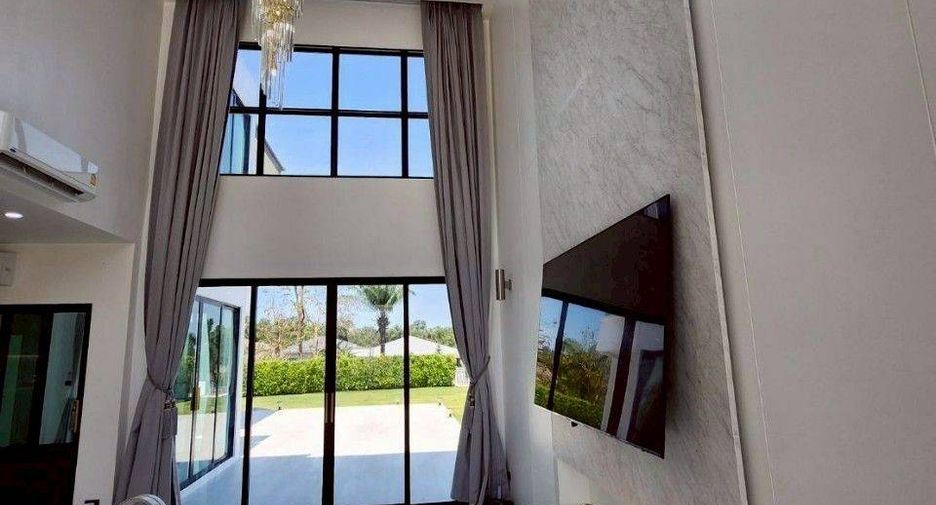 For sale 4 ベッドルーム house in East Pattaya, Pattaya