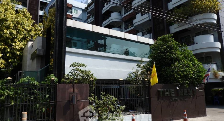 For sale 1 bed condo in Phra Khanong, Bangkok