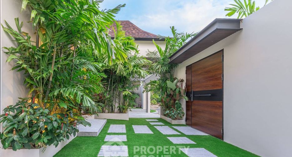 For sale 6 bedrooms villa in Sattahip, Chonburi