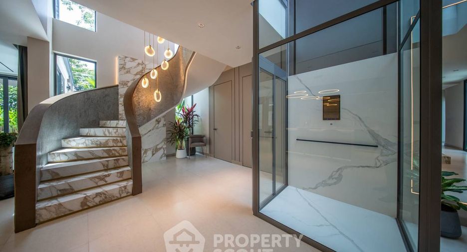For sale 6 bedrooms villa in Sattahip, Chonburi
