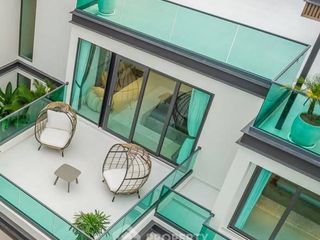 Продажа 6 спальни вилла в Йомтиен, Паттайя