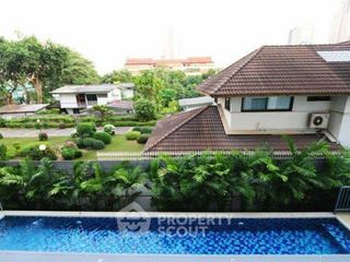 For sale 1 bed condo in Phaya Thai, Bangkok