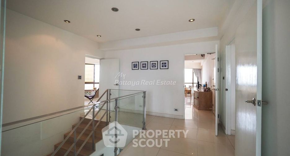 For sale 3 bedrooms condo in Jomtien, Pattaya