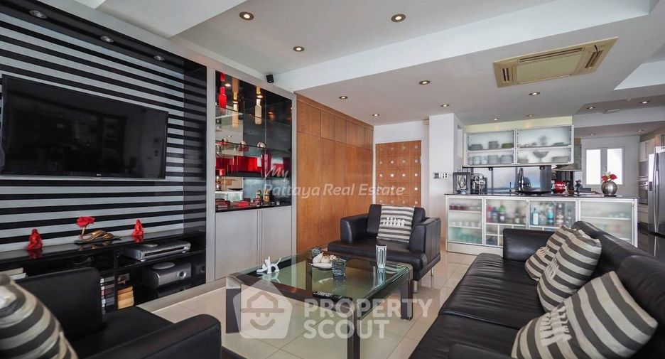 For sale 3 bedrooms condo in Jomtien, Pattaya
