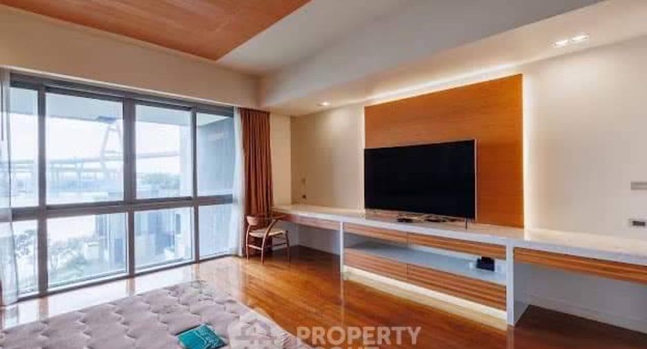 Condo en venta de 3 habitaciones en Yan Nawa, Bangkok