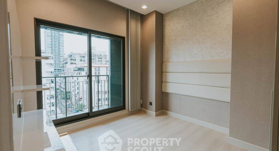 For sale 2 bedrooms condo in Phaya Thai, Bangkok