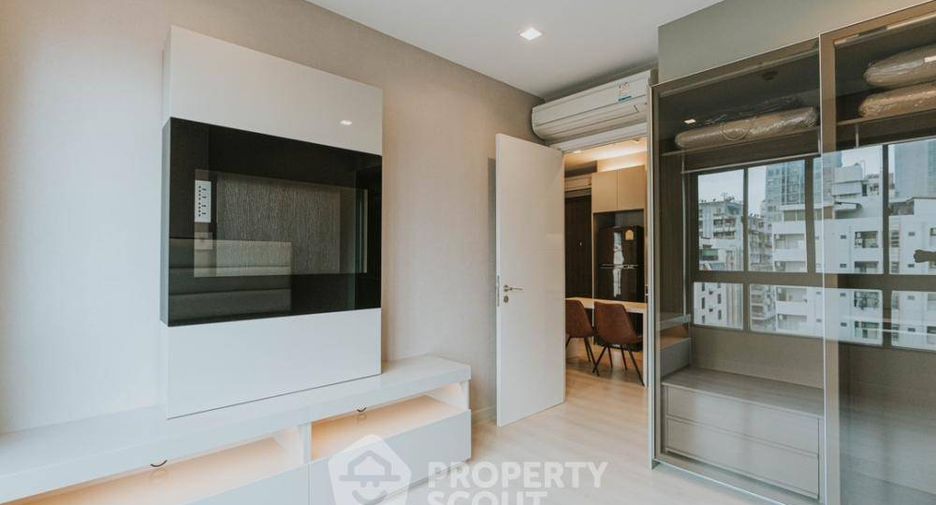 For sale 2 bedrooms condo in Phaya Thai, Bangkok