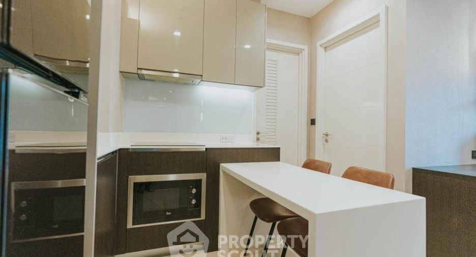 For sale 2 bedrooms condo in Phaya Thai, Bangkok
