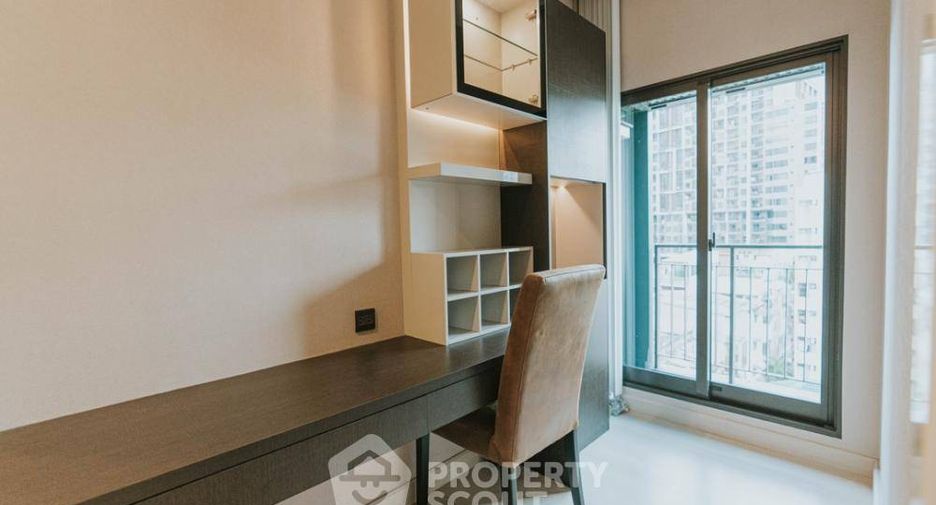 For sale 2 bedrooms condo in Phaya Thai, Bangkok