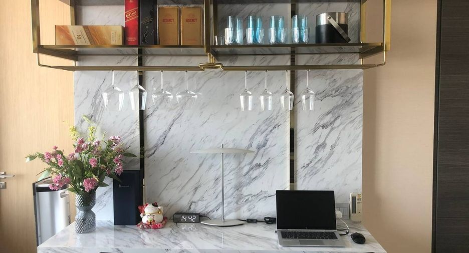 For sale 1 bed condo in Watthana, Bangkok