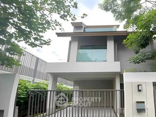 For sale 3 bedrooms house in Khan Na Yao, Bangkok