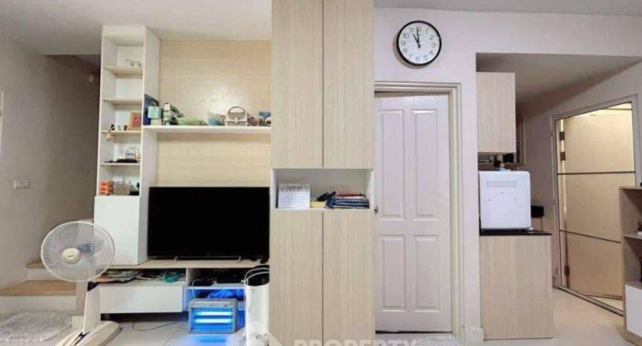 For sale 3 bedrooms townhouse in Lat Phrao, Bangkok
