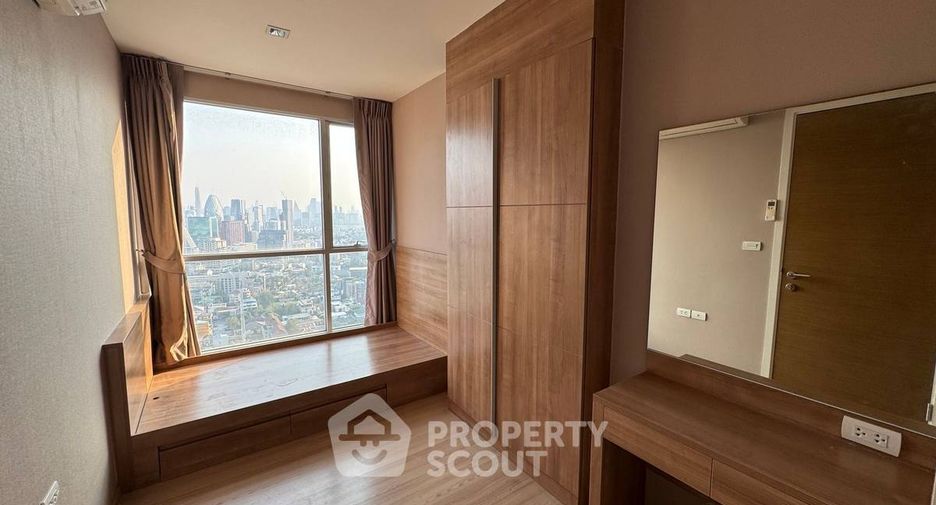 For sale 2 bedrooms condo in Phaya Thai, Bangkok