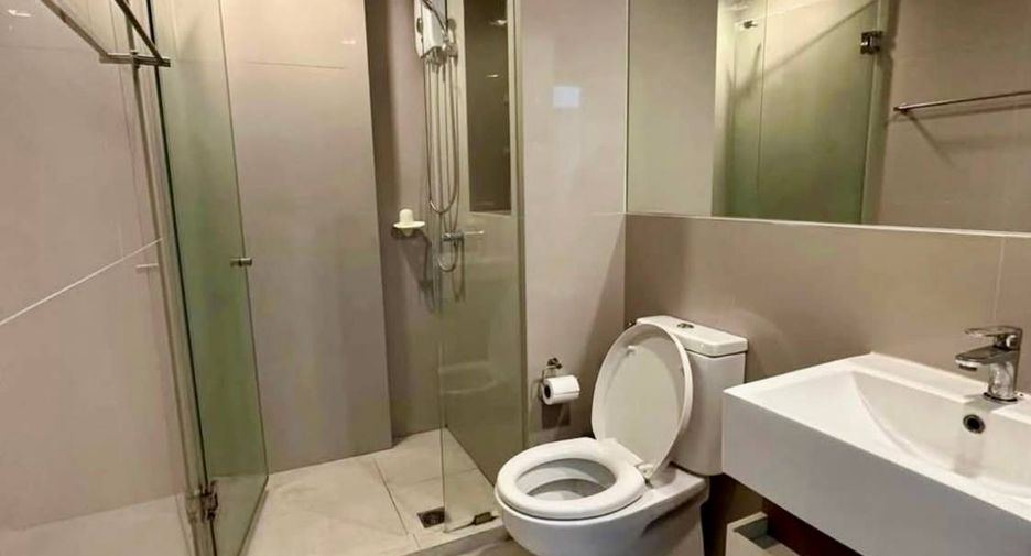 For sale 1 bed condo in Khan Na Yao, Bangkok