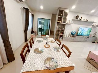 For rent そして for sale 3 ベッドルーム house in Min Buri, Bangkok