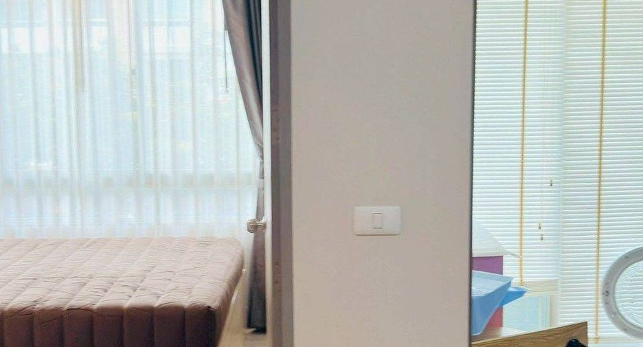 For sale 1 bed condo in Huai Khwang, Bangkok