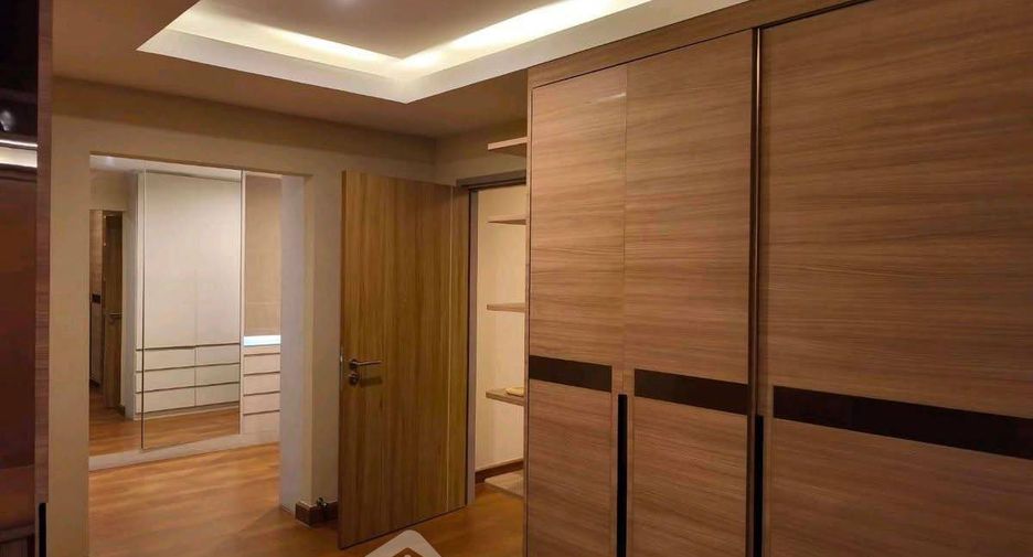 For rent and for sale 4 bedrooms house in Don Mueang, Bangkok
