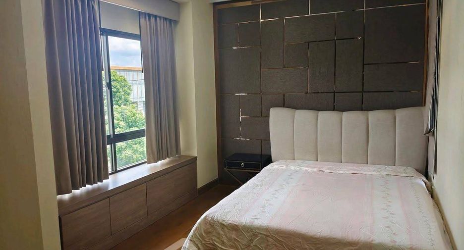 For rent and for sale 4 bedrooms house in Don Mueang, Bangkok