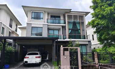 Casa en alquiler y en venta de 4 habitaciones en Don Mueang, Bangkok