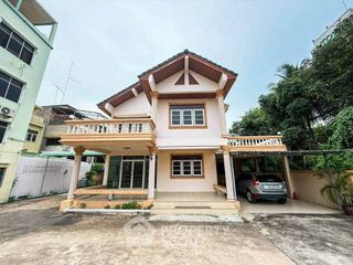 À vendre 3 chambres maison à Si Racha, Chonburi