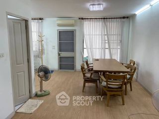 For sale 3 bedrooms townhouse in Lat Phrao, Bangkok